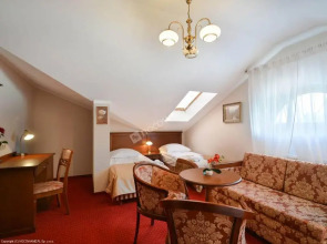 Dworek Vesaria Hotel