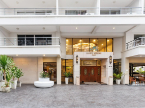 Sandy Spring Hotel