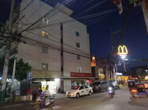 Guesthouse Behind the Airport