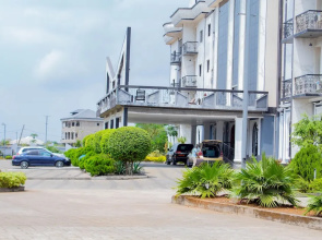 Marcsons Hotels and Resorts