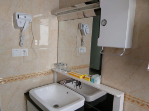 Wuyuan Kangyue Hotel