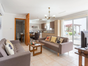 Villa Paradiso Sunset Private Pool Walk to Beach Sea Views A C Wifi - 3072