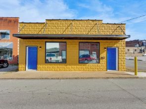 'arboco' Downtown Murphy House w/ Courtyard!