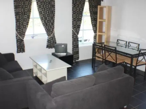 Roligheden Familieleiligheter