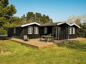 "Blandina" - 5.5km from the sea in NE Jutland