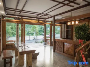 Libo Yiyun Mountain Residence Homestay (Xiaoqikong East Gate)