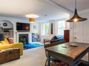 1 Bedroom Apartment Near Central Brighton