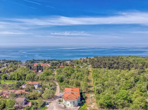 Sea Breeze Residence Mariella