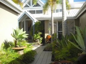 Sanctuary Cove Villas