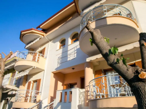 Vier Luxury House