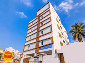 FabHotel Namaha Suites