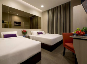 V Hotel Bencoolen