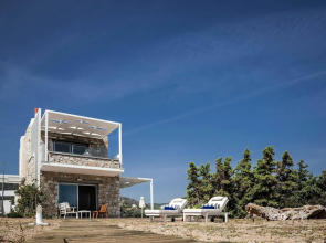 Cedar Bay Beachside Villas