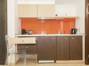 Steris Elegant Beach Hotel