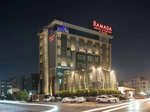 Ramada Hotel & Suites by Wyndham Erbil 32 Park