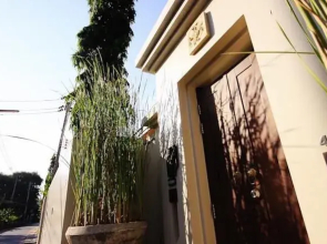 Two Villas Holiday Onyx Style