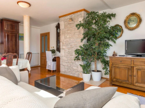 Amazing Home in Medulin With Wifi and 2 Bedrooms