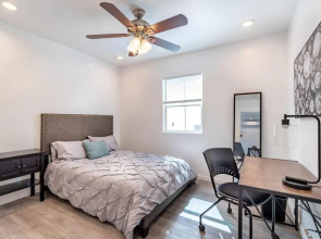 Leighton Campus Apt
