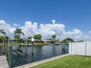 Newly Renovated Condo in Apollo Beach