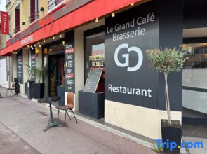 Le Grand Café
