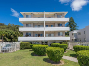 Del Rae Unit 8 - Shoal Bay