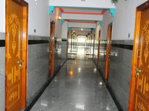 Sri Vijaya Residency A/C