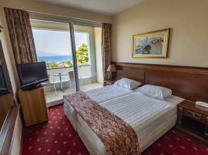 Dolphin Resort Hotel & Conference