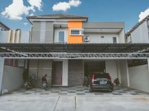 RedDoorz near Ambarukmo Yogyakarta 2
