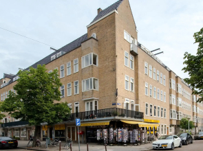 Beautiful penthouse near Rai and centre