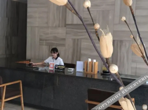 Yangchun Shenghua Hotel