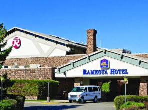 Best Western Plus Ramkota Hotel Bismarck