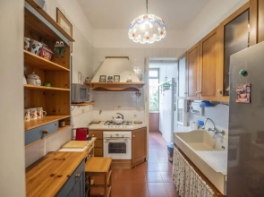 Trastevere 2 BR Cozy Apartment