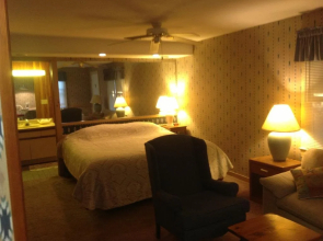 Naomi Village Cottages Resort