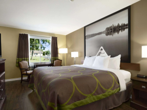 Super 8 by Wyndham Brockville