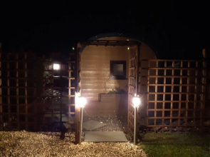 Impeccable1 Double bed Cabin in Poole With Hot Tub
