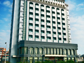 Yaling Hotel