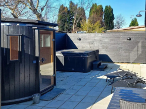 5 Star Holiday Home in Dronningmolle