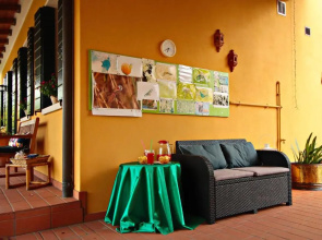 CA' LEONE - Sans Souci - Apartment in Villa with Pool