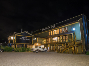 Borde Lago Hotel