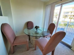 Atrium Condo Standard - Sleeps 4 At103