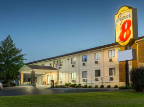 Super 8 by Wyndham Danville