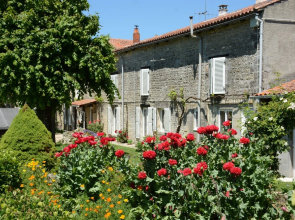 Les Noyers Aulnay