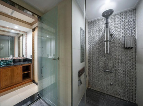 Отель The George Hotel