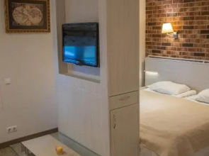 Svečių Namai - Pilies Papėdėje