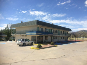 Travelodge by Wyndham Raton