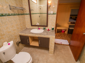 Puri Saron Hotel Madangan