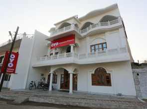 Chelsea Palace BY OYO Rooms