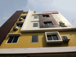 Capital O 11626 B Square