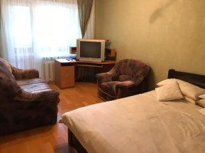 Beautiful Apartment on Korolenka 31
