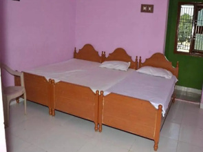 Hotel Gurusadan